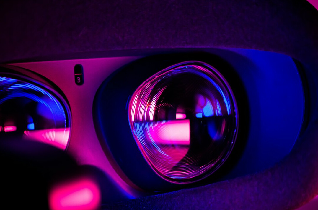 virtual reality headset